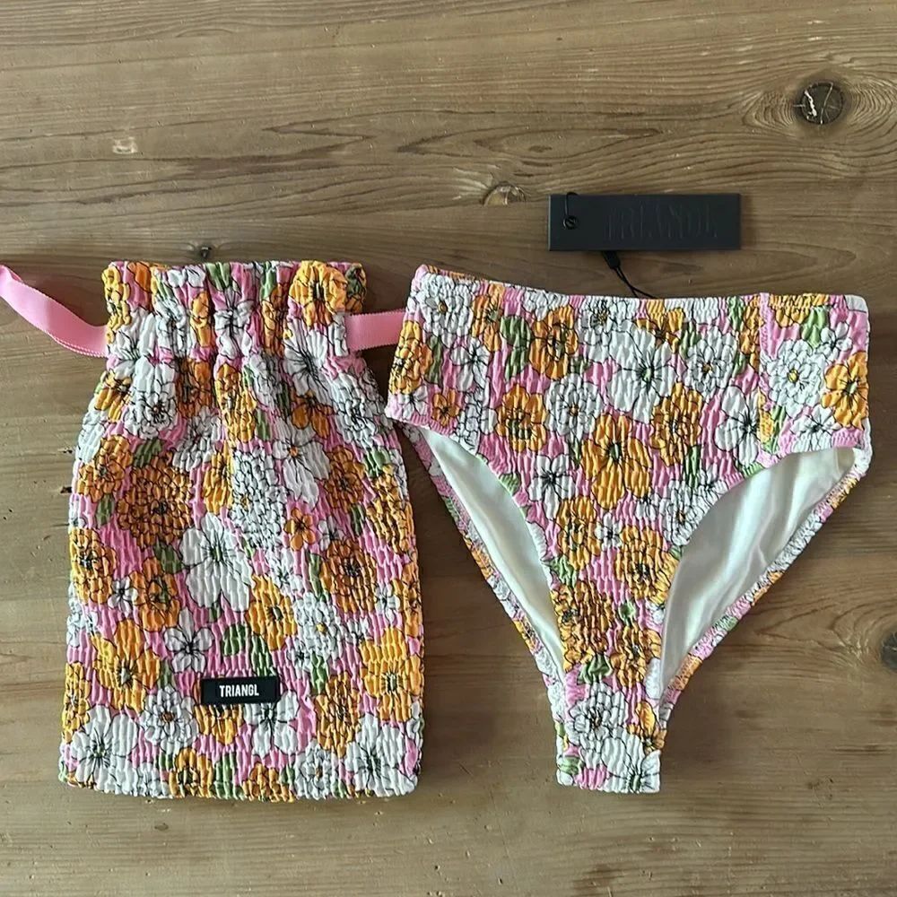 TRIANGL BOTTOM ONLY HIGH WAIST INCLUDES BAG NEW WITH TAGS